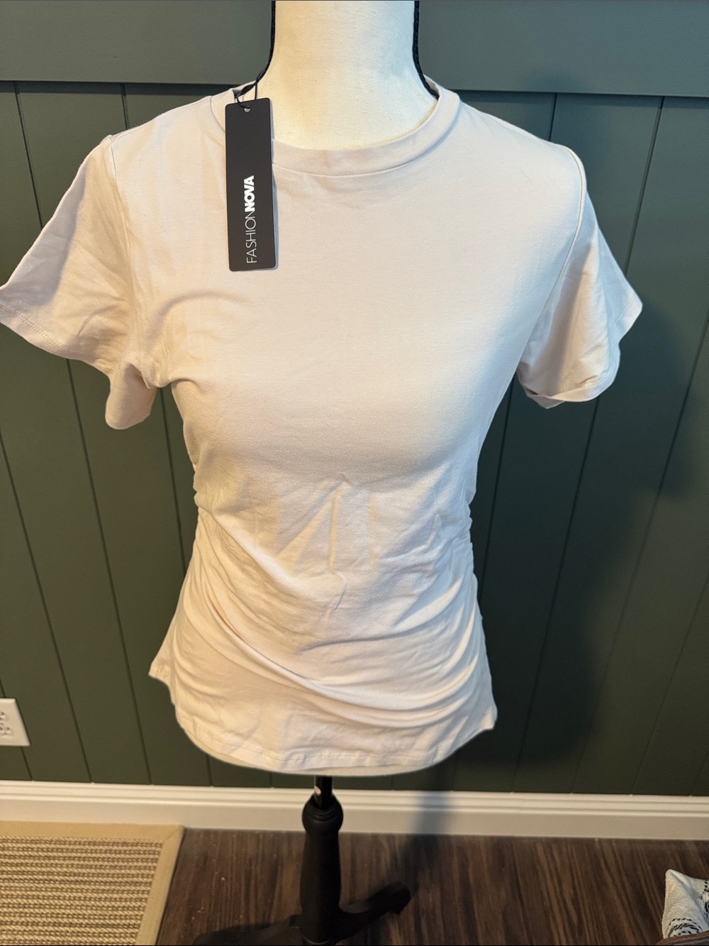 Fashion Nova Light Pink Short Sleeve Crewneck Tee